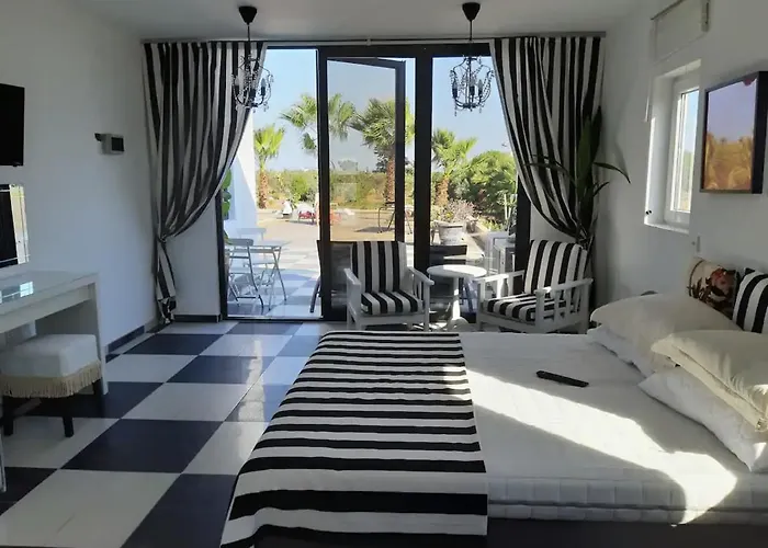 The Pervoli - Pool - Close To * Ларнака