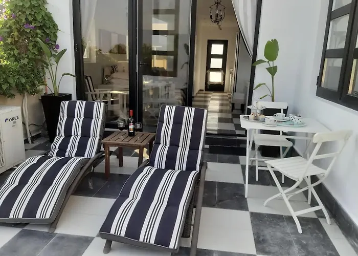 The Pervoli - Pool - Close To Апартаменты