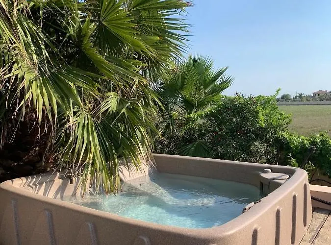 The Pervoli - Pool - Close To Апартаменты Ларнака