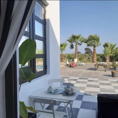 Διαμέρισμα The Pervoli - Pool - Close To