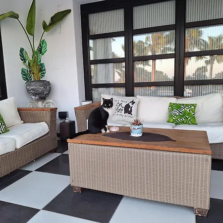 Apartman The Pervoli - Pool - Close To