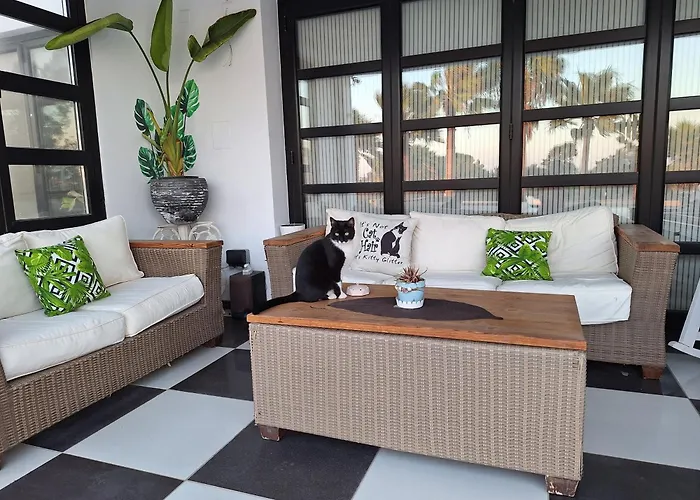 דירה The Pervoli - Pool - Close To